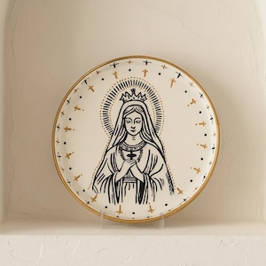 Hand-Painted Virgin Mary Porcelain Plate: Gold-Gilded Spiritual Wall Art