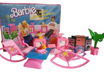 Vintage Arco Barbie Home Unterhaltung Spielset • Boxed Barbie Haus Zubehör • 1980er Jahre Barbie Möbel