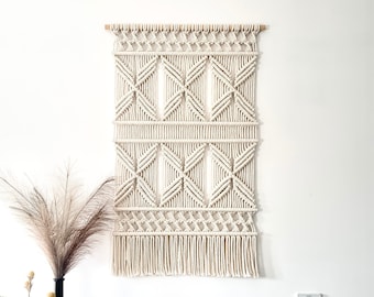 Handgemaakte macrame muurkunst, moderne muurophanging, kinderkamerdecor, hedendaagse vezelkunst, kunst aan de muur op Bali, woondecoratie, textielkunst