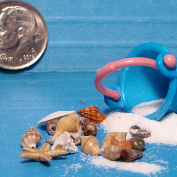 Tiny Plastic Bucket (5/8" H) with seashells & sand- 1:12 dollhouse beach decor-mini pail of shells, shadowbox, room box, shell art