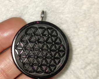 Flower of life - shungite with hints of red