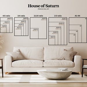 Puede incluir: Una pared blanca con un gr&aacute;fico que muestra diferentes tama&ntilde;os de impresi&oacute;n para arte de pared. El gr&aacute;fico incluye medidas en pulgadas y cent&iacute;metros. Los tama&ntilde;os est&aacute;n etiquetados con proporciones, como 4:5, 3:4, 11:14 y 2:3. El gr&aacute;fico tambi&eacute;n incluye tama&ntilde;os de papel est&aacute;ndar, como A1, A2, A3 y A4. El gr&aacute;fico se muestra en un entorno de sala de estar con un sof&aacute; blanco y una mesa de caf&eacute;.