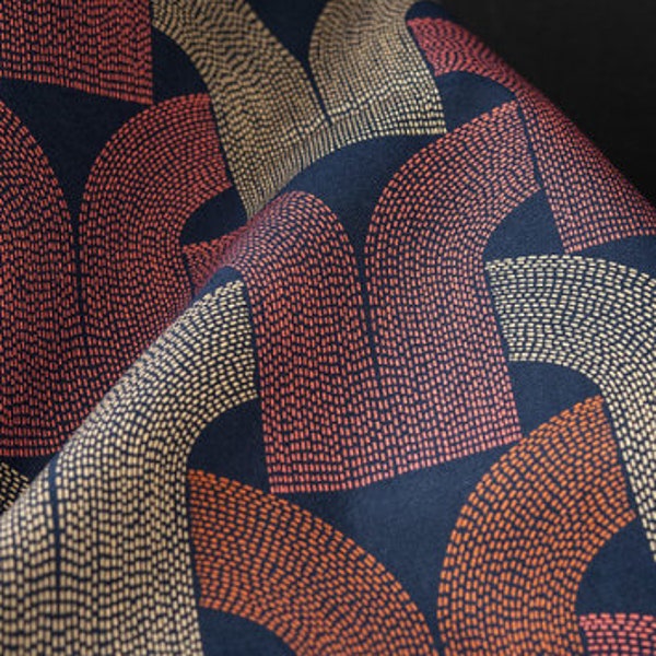 TISSU COTON imprimé Art Déco, Tissu aux formes d’arcs imbriqués comme un maillage coloris rose Vénitien fond marine,