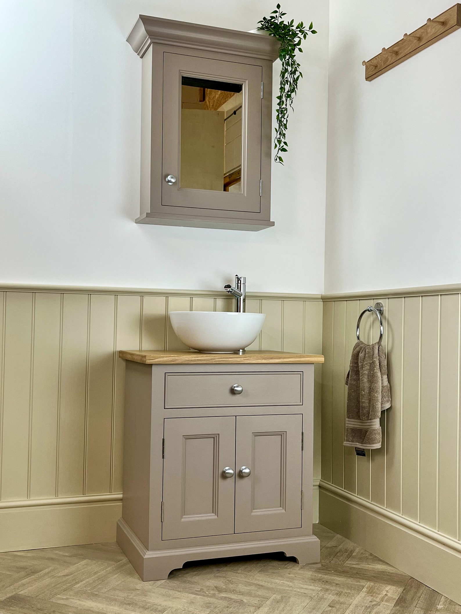 Traditional Bathroom Vanity Unit Sink Included Bathroom Sink Unit Wash ...