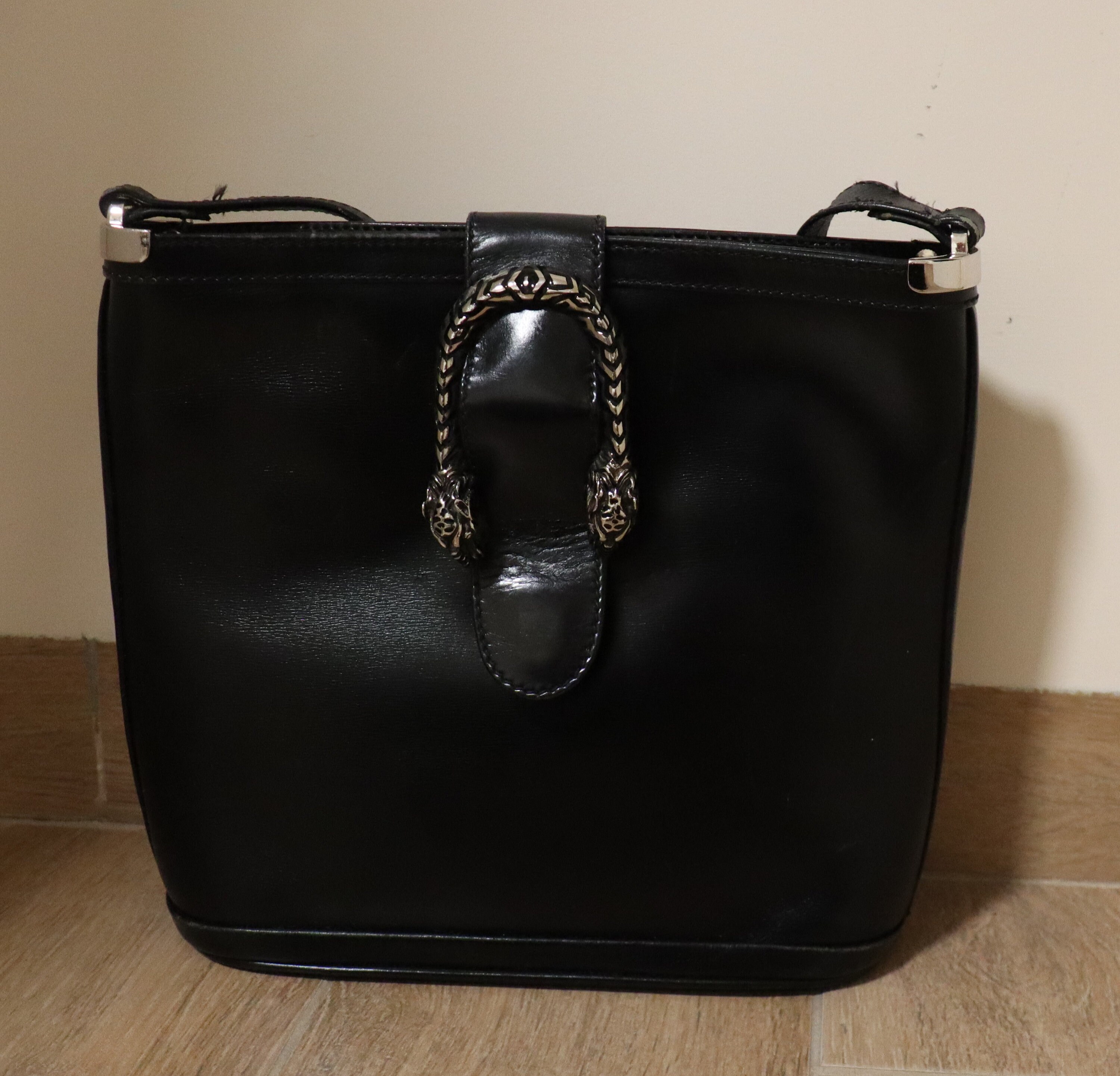 Refurbished gucci bag hotsell