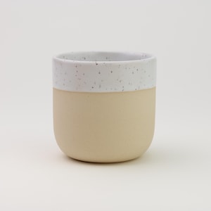 Tazza in gres bianco smaltata in bianco screziato per caffè e tè, fatta a mano, 250 ml