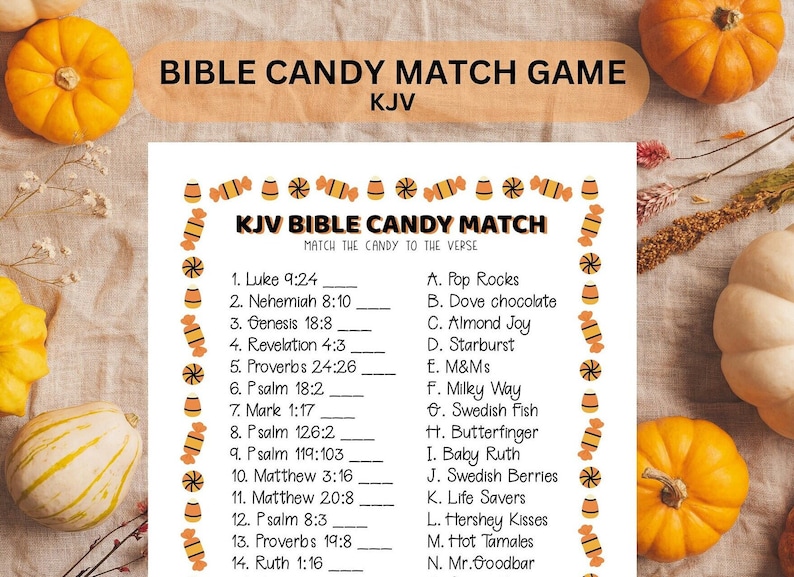 Op de afbeelding: Een printbaar Halloween-bijbelspel met een lijst met snoepnamen en bijbelverzen. Het spel vraagt ​​spelers om het snoep te matchen met de verzen. Het spel heeft een candy corn-rand en een titel die "KJV Bible Candy Match" luidt.