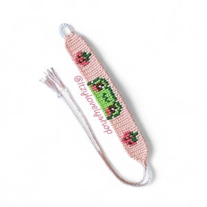 Strawberry Frog Friendship Bracelet Pattern