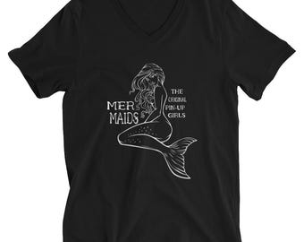 Camiseta de manga corta con cuello en V de Mermaids The Original Pin-Up Girls