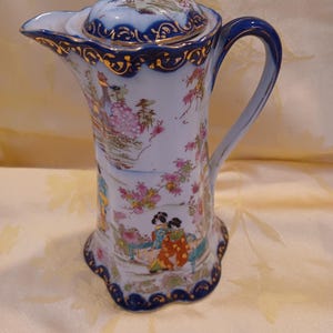 Vintage-Porzellan aus Japan, handbemalte Schokoladenkanne