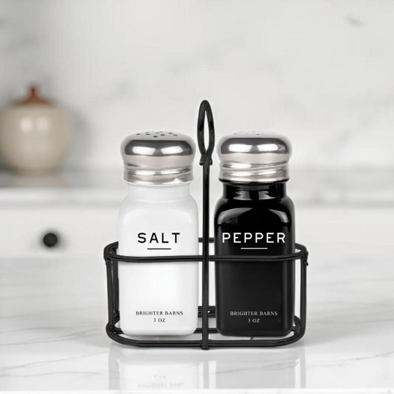 Farmhouse Salt and Pepper Shakers Set - Thumbnail 5