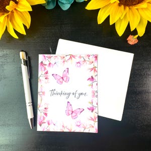 Denken an Sie Rosa Grußkarte | für die Liebe | Familie | Freundschaft| Unterstützung oder Sympathie | vermisse einen geliebten Menschen oder Freund| perfekte Geschenkgeber