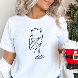 Wine Shirt, Wine Glass Shirt, Wine Line Art Design, Wine Lover Gift, Wine Enthusiast, Minimalist Woman, Boho Art T-Shirt, Gift for Mom