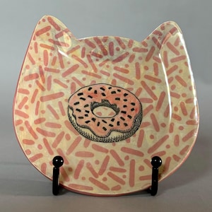 Ceramic cat dish anti-whisker fatigue , cat lover gift, ceramic spoon rest, handmade ceramic dish, whimsical cat dish, whimsical snack plate
