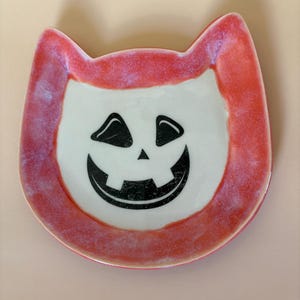 Ceramic cat dish anti-whisker fatigue, cat lover gift, handmade ceramic dish, whimsical cat dish, cat feeding dish, cat ceramic spoon rest