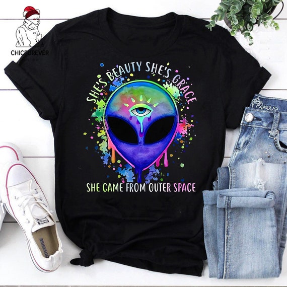 She Beauty She Grace She Came From Outer Space T-Shirt She Beauty She Grace She Came From Outer Space T-Shirt