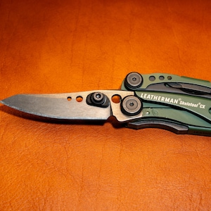 Leatherman Skeletool Thumb Stud ( Pack of 2) UPDATED