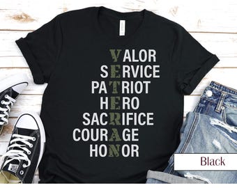 Vintage Word Art T-Shirt: Vaterländisches Militärgeschenk