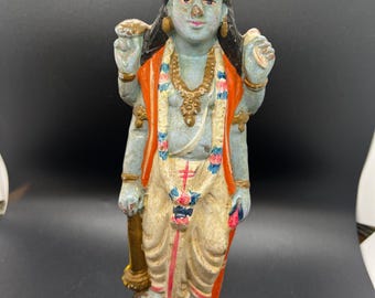 Statua antica e rara in terracotta fatta a mano raffigurante il dio indù Vishnu Vashatkara