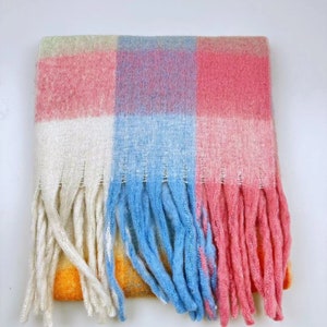 Bufanda reversible Mohair, bufanda de invierno de mezcla esponjosa, bufanda a cuadros arco iris, bufanda a cuadros con flecos, bufanda acogedora, chal, regalo de Navidad Rosa