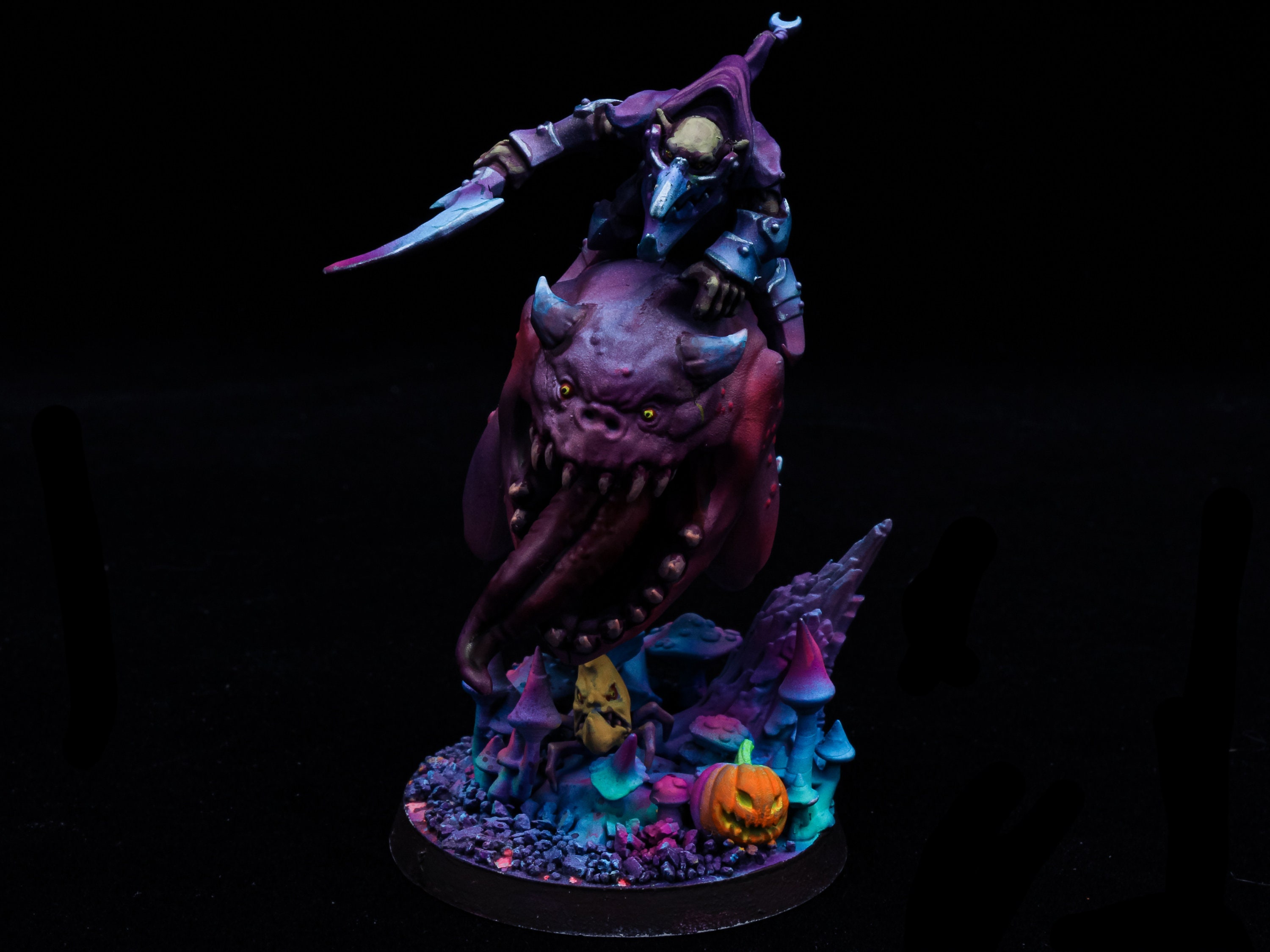 Wip of my loonboss on giant cave squig! : r/ageofsigmar