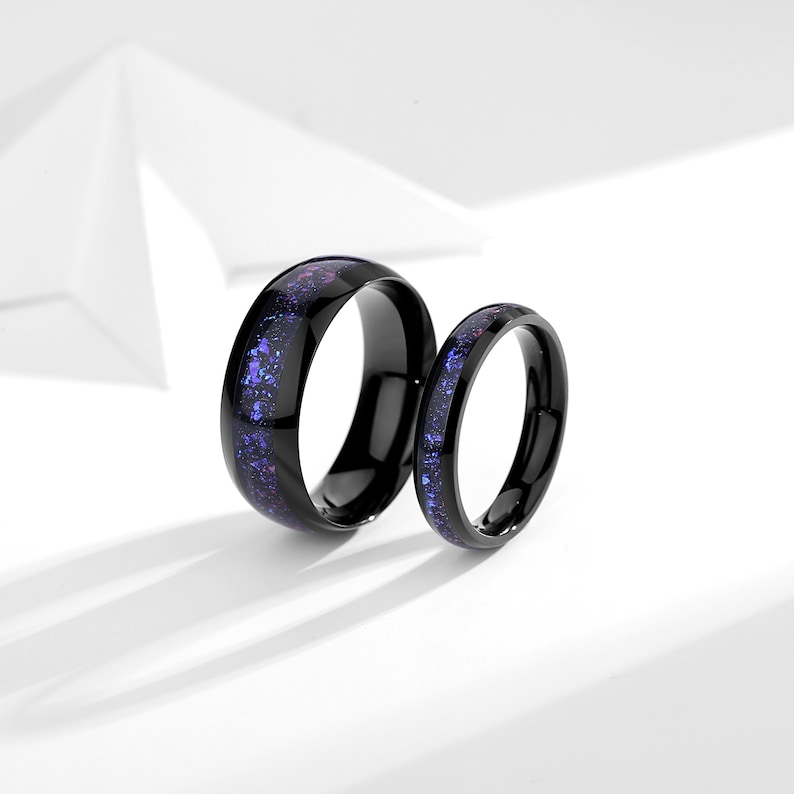 Galaxy Paar Ring Set, Orionnebel Hochzeit Passende Versprechen Ringe für Frauen, 2 Stück Schwarzgold gefüllt Verlobungsring. Bild 2
