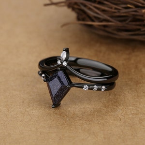 Anillo de nebulosa Galaxy Orion para mujer, conjunto de anillos de compromiso chapados en titanio negro, alianza de boda en el espacio exterior, anillo personalizado de 2. imagen 5