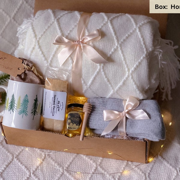 Christmas Gift Box, Hygge Gift Box, Gift Box for Women, Winter Gift Box, Self Care Gift Box, Christmas Care Package, Corporate Holiday Gift