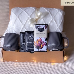 Couples Gift Box for Friends for Any Occasion, Gift Basket for the Whole Family, Anniversary, Newlywed Gift, House warming, Wedding Shower
