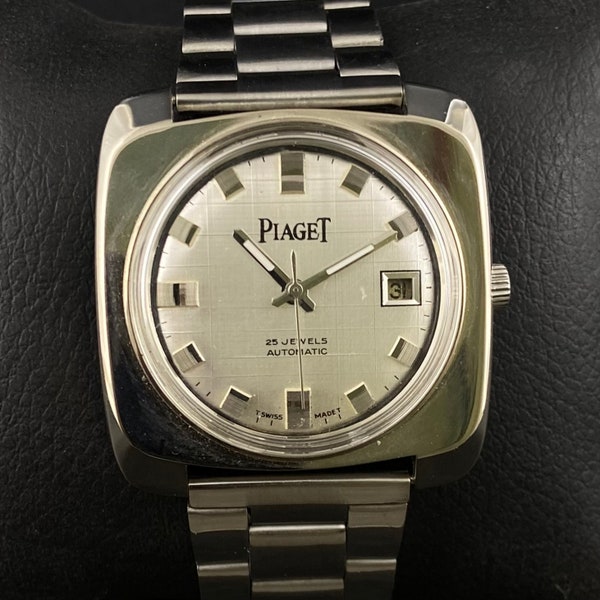 Vintage Swiss Made Piaget Automatic 25 Jewels Silver Dial Silver Bracelet 40 mm Case Steel Figure Date Men's Wrist watch