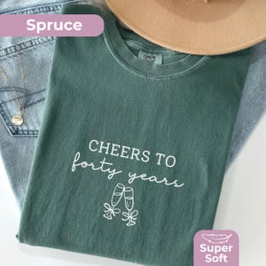 Chemise 40e anniversaire couleurs confort, t-shirt Bravo pour vos quarante ans, chemise champagne à nœud coquette, jolie tenue de fête 40e, t-shirt minimaliste 40e