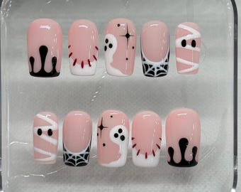 Eenvoudige Halloween Spooky Ghost Mummy Spiderweb French Tip Druk op de nagels