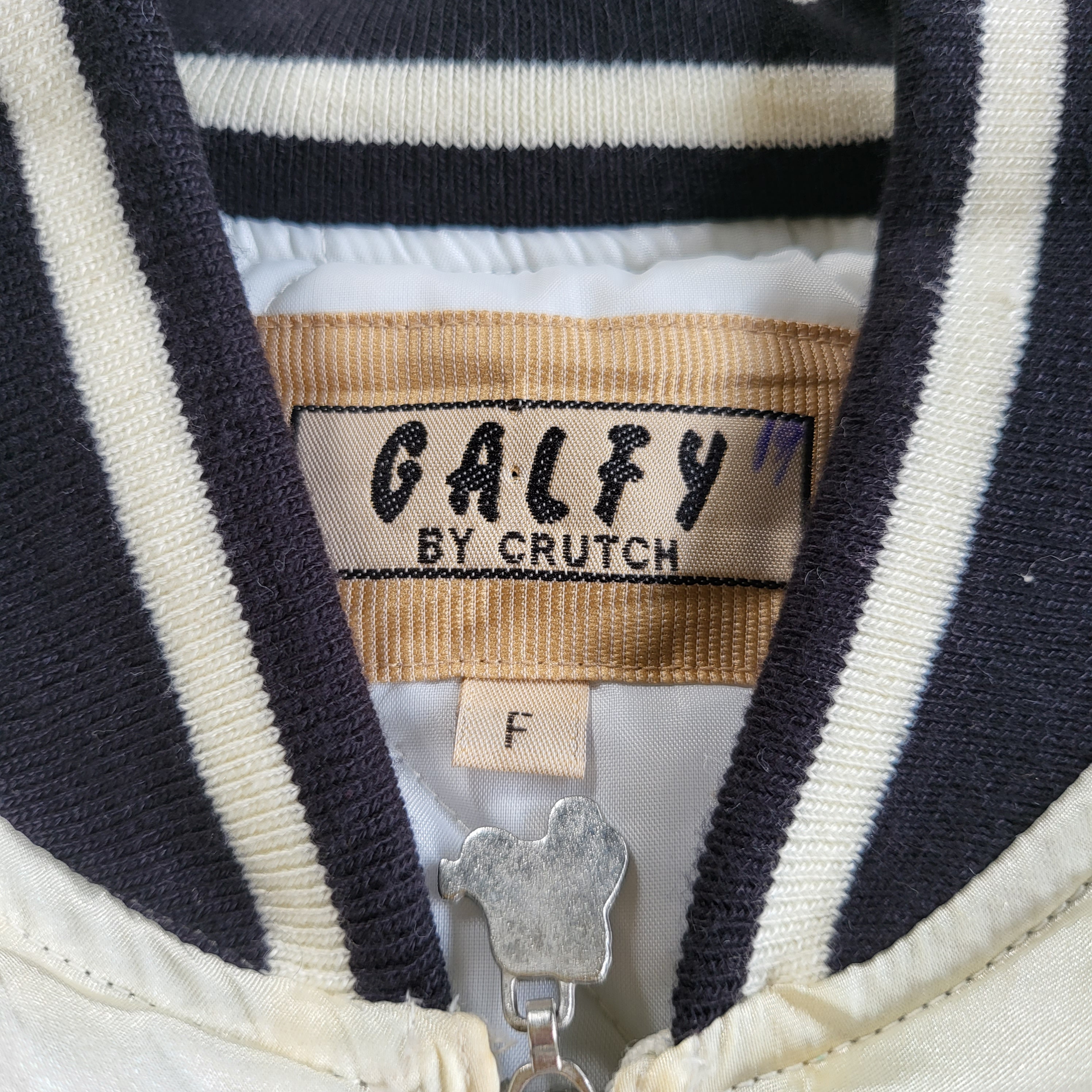 高感度ショップで2023年売れたブランド GALFY CRUTCH アクティブ