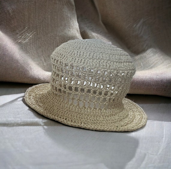 Eric Javits Silver Mesh Crochet Hat One Size Brimmed Vintage Whittal & Javits Silver Metallic Open Weave Mesh  main image 4