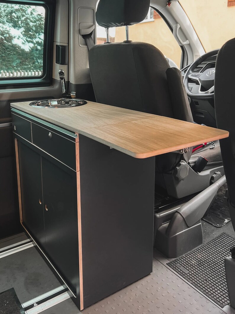QSULNN Console Centrale In Pelle Nera Con Portaoggetti Per VW T5 T6 T6.1 (2003-2019) Sedili Singoli