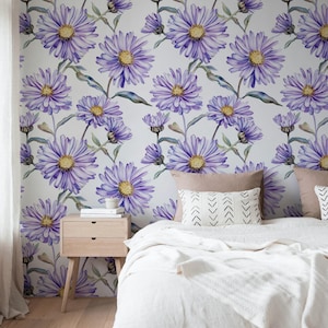 Carta da parati floreale acquerello viola Aster con fiori di campo, staccabile e attaccabile, decorazione da parete leggera e ariosa in stile cottagecore.