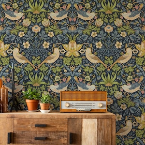 Carta da parati Strawberry Thief di William Morris Indigo Garden, Oak Burnet, Spring Meadow, Crimson & Mistle, Golden Quarry Wall Mural