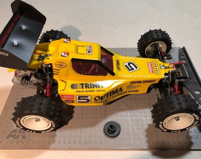 Kyosho Vintage Optima Mid Option Carbone Chassis