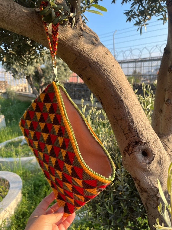 Wayuu Mochilla Bags Crossbody Bag Wayuu Bag Colombian Ethnic Bag Boho Chic Bag Colourful Clutch Crochet Bag Girls Gift Bag Patterns Etsy Canada