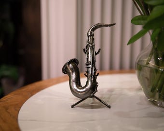 musical saxophone