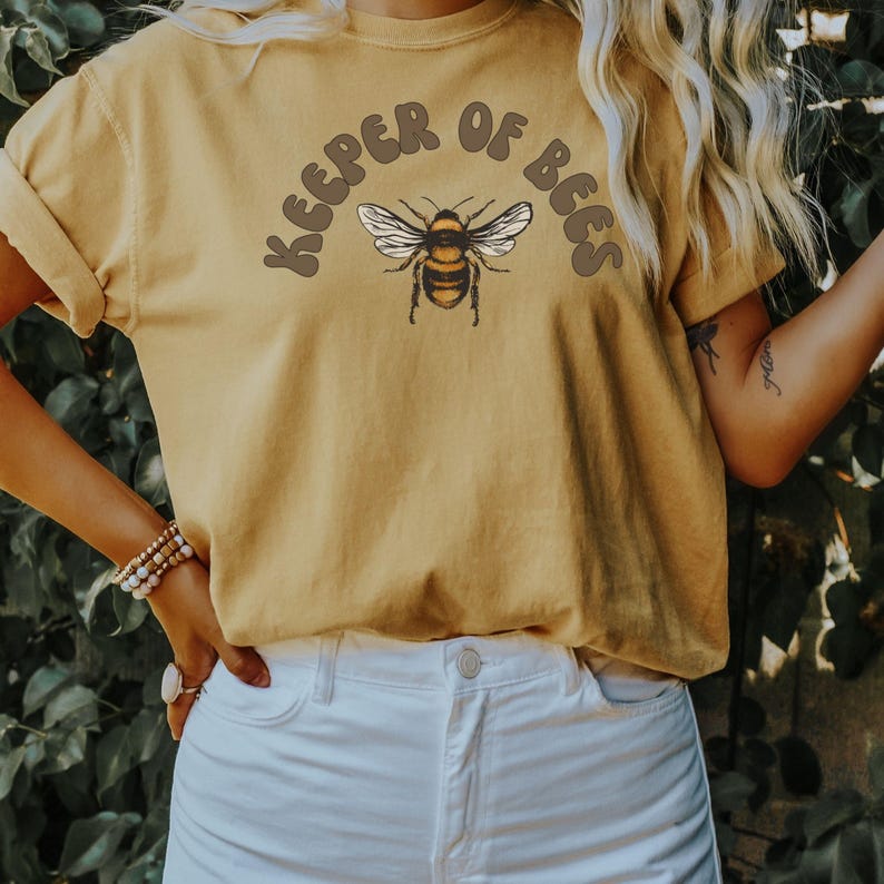Beekeeper Shirt Bee T Shirt Honey Bee T-shirt Bee Keeper Tshirt Beekeeping Shirt Vintage Bee Graphic Tee Comfort Colors Gift For Bee Lovers Mustard