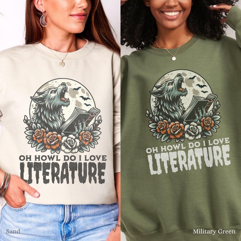 Wolf Halloween Reading Shirt Comfort Colors Tee Book Lover Gift Dark Academia Spooky English Teacher Tee Werewolf Funny Gift for Reader Bild 11