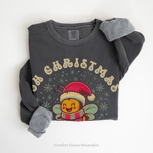 Christmas Bee Retro Distressed Sweatshirt Beekeeper Christmas Shirt Bee Xmas Party Sweater Bee Keeper Gift Bee Christmas Top