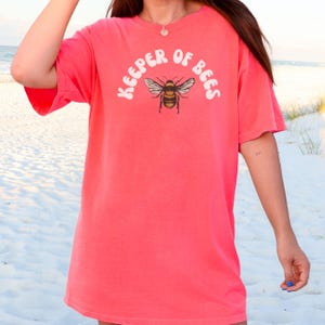 Beekeeper Shirt Bee T Shirt Honey Bee T-shirt Bee Keeper Tshirt Beekeeping Shirt Vintage Bee Graphic Tee Comfort Colors Gift For Bee Lovers Watermelon