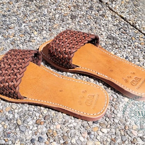 Sandales Marocaines en Cuir Tressé pour Femmes, Sandales Marocaines en Cuir Faites à la Main, Sandales d'Été Artisanales, Sandales Colorées Dark Brown