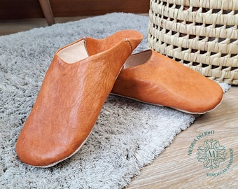 Cognac Marokkanische Leder-Slipper, Unisex Babouche aus Weichem, Organischem Leder Handgefertigt und mit Natürlicher Farbe Gefärbt