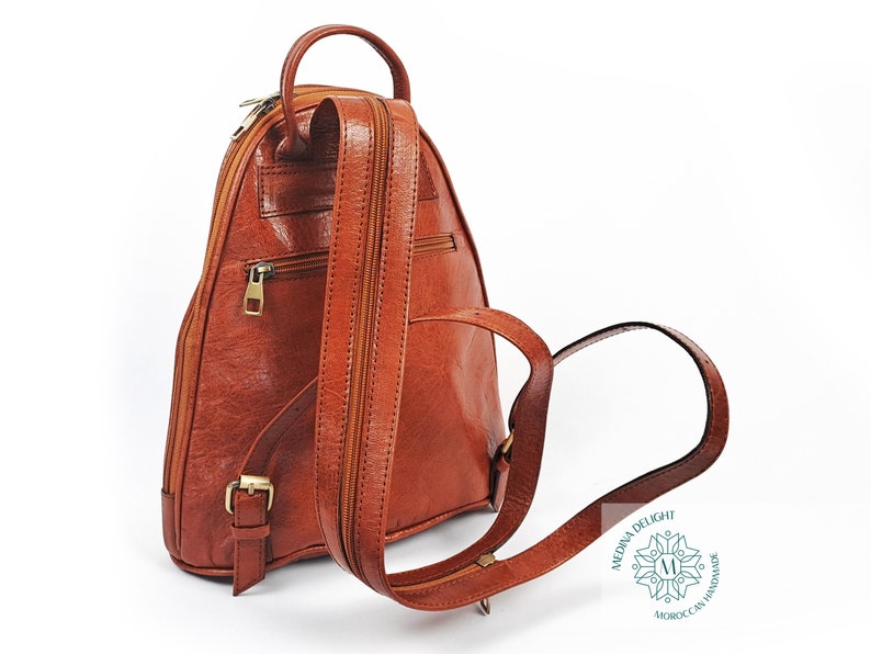 Mochila de Cuero Hecha a Mano, Mochila de Cuero Genuino para Mujeres, Mochila de Viaje Vintage de Cuero, Bolso Artesanal Marroquí Cognac