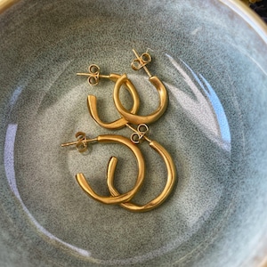 18K gold plated Silver Irregular hoop earrings, gold plated hoops, irregular earrings, modern hoops, minimalist earrings, modern earrings