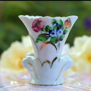 Herend China Hungary fine porcelain handmade vase with a flower pattern, small porcelain vase, hand painted vase, miniature vase