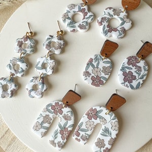 Clay flower dangle earrings| boho earrings| lightweight earrings| gifts for her| fall earrings| neutral earrings|
